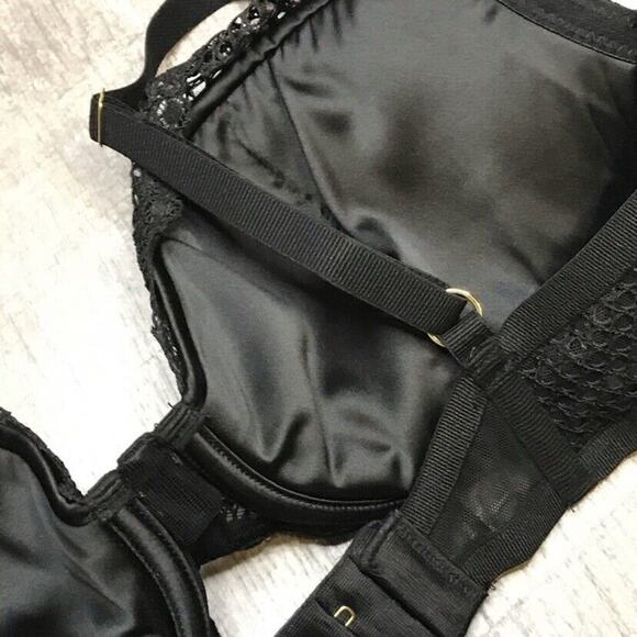 VICTORIA'S SECRET LUXE LINGERIE FISHNET BLACK LACE 3/4 CUP PUSH UP BRA 34D NWT - Picture 10 of 11